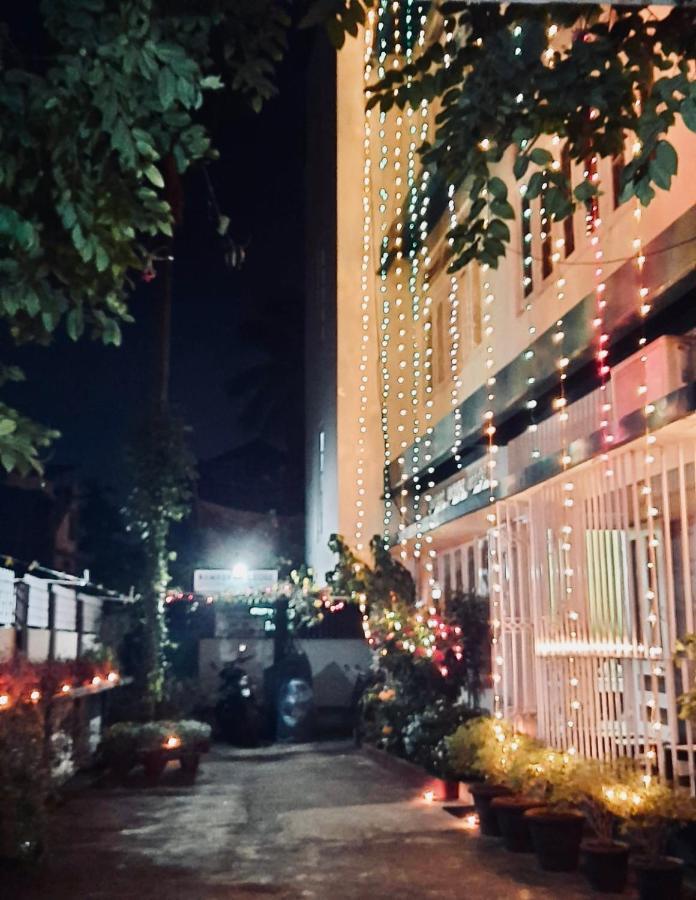 גווהטי Namaskar Lodge And Homestay מראה חיצוני תמונה
