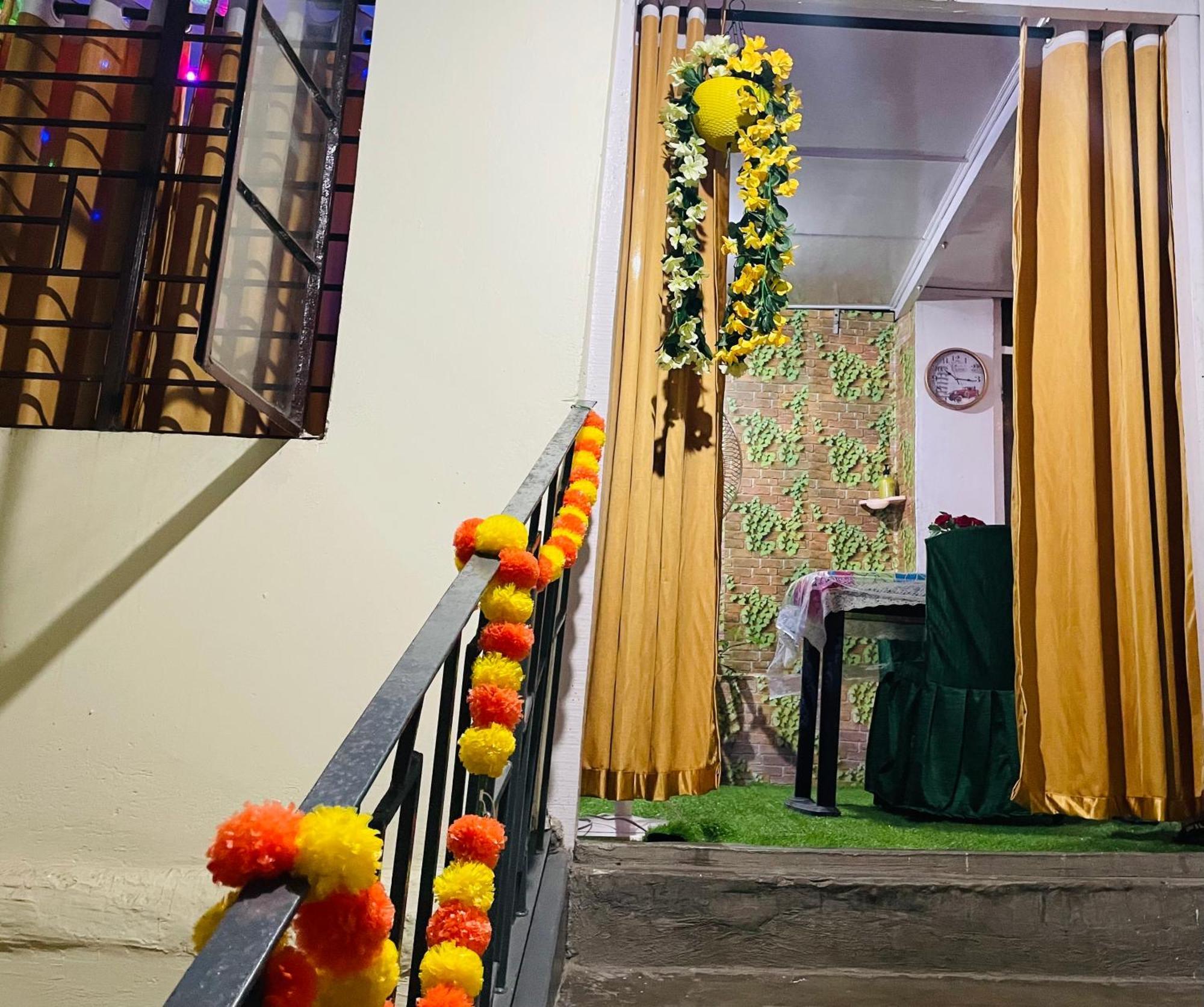 גווהטי Namaskar Lodge And Homestay מראה חיצוני תמונה